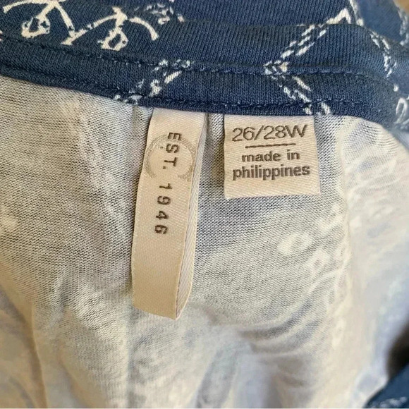 Cato Tunic Top Sleeveless Blouse Plus 26W 28W Dusty Blue Floral Tie Front - Picture 5 of 8